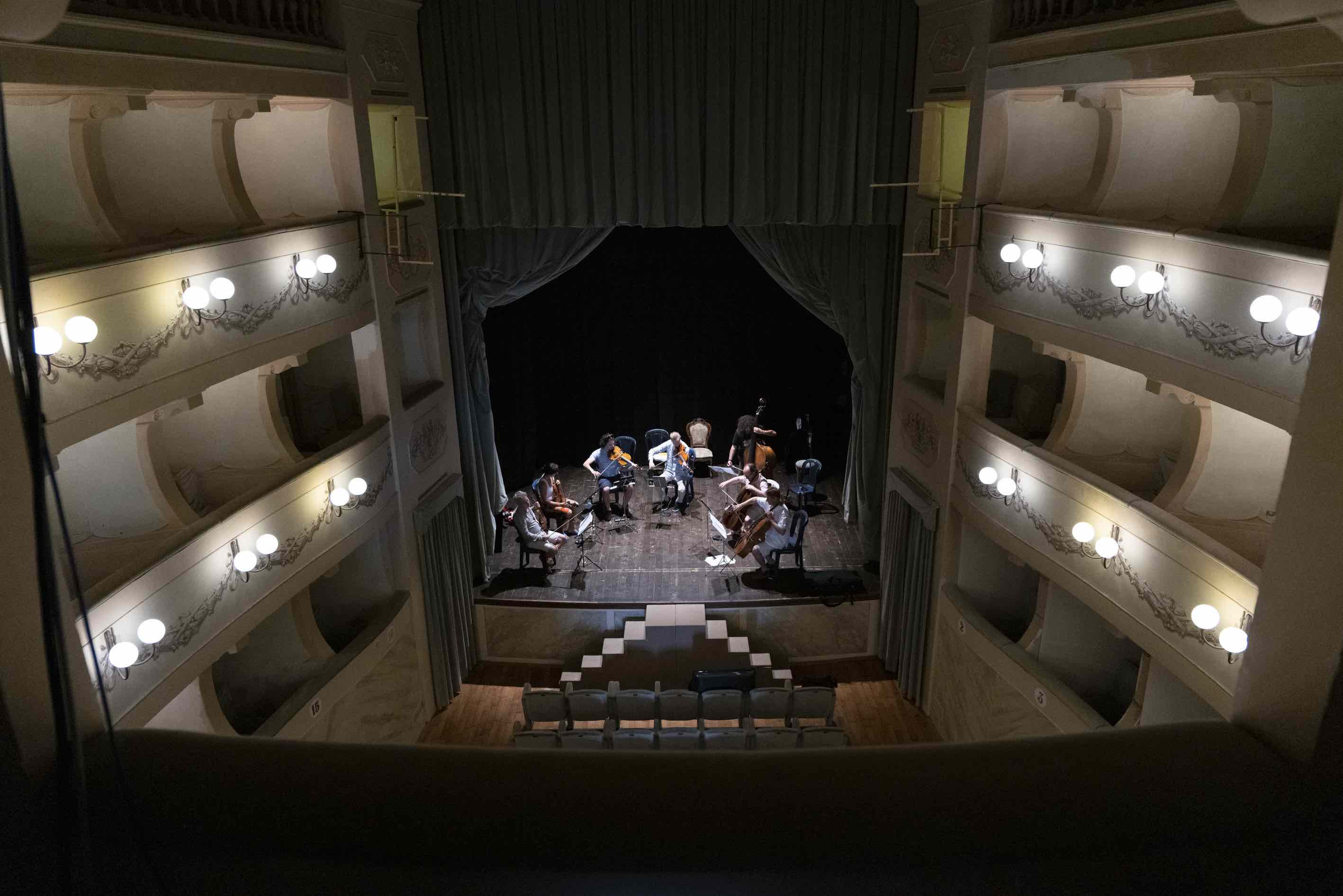 Prove al Teatro di Portoferraio (foto Andrea Messana)