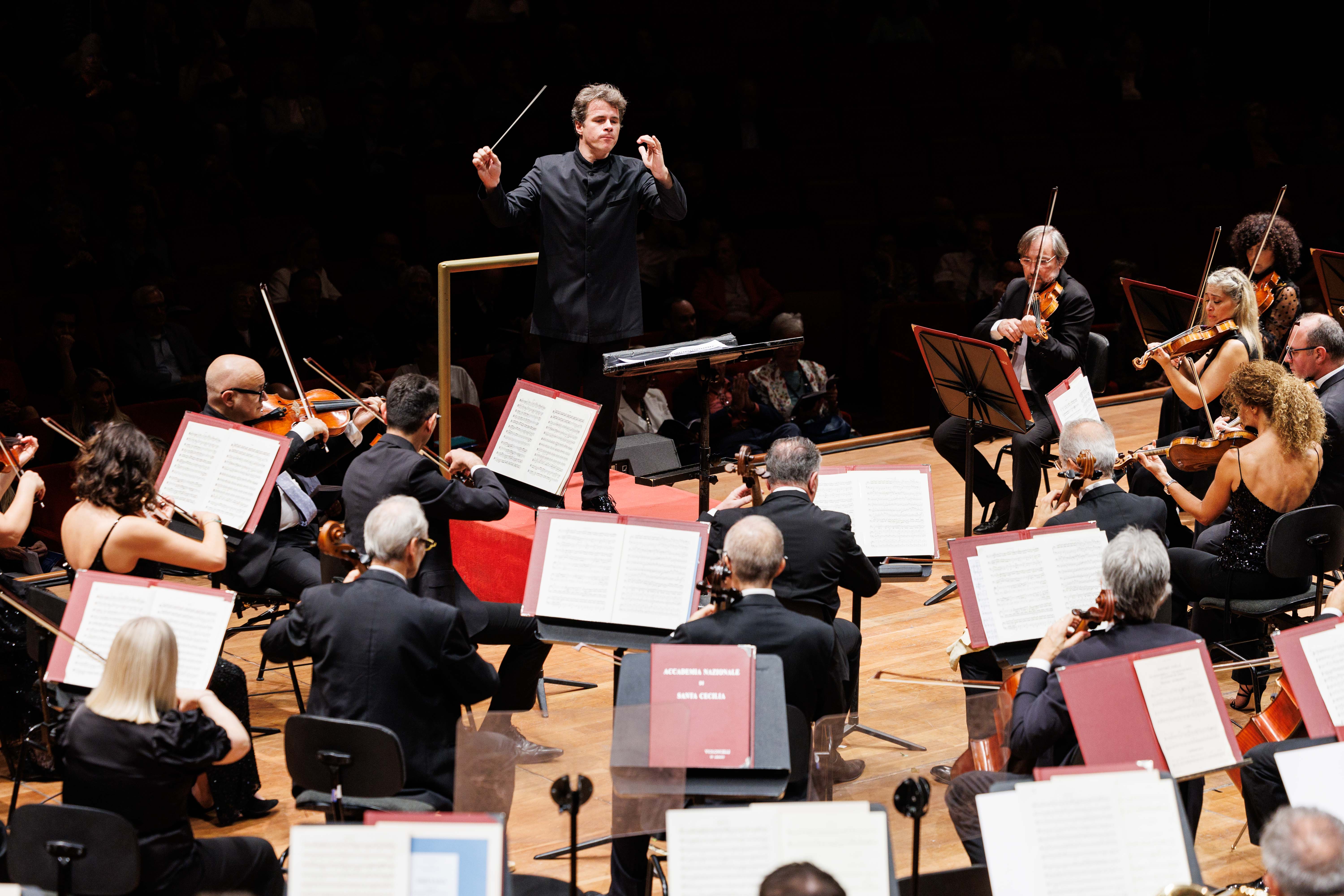 Jakub Hrůša e Orchestra dell'Accademia Nazionale di Santa Cecilia