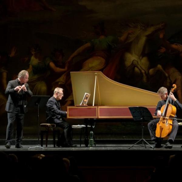 Emmanuel Pahud, Trevor Pinnock e Jonathan Manson (foto Fabio Boschi)