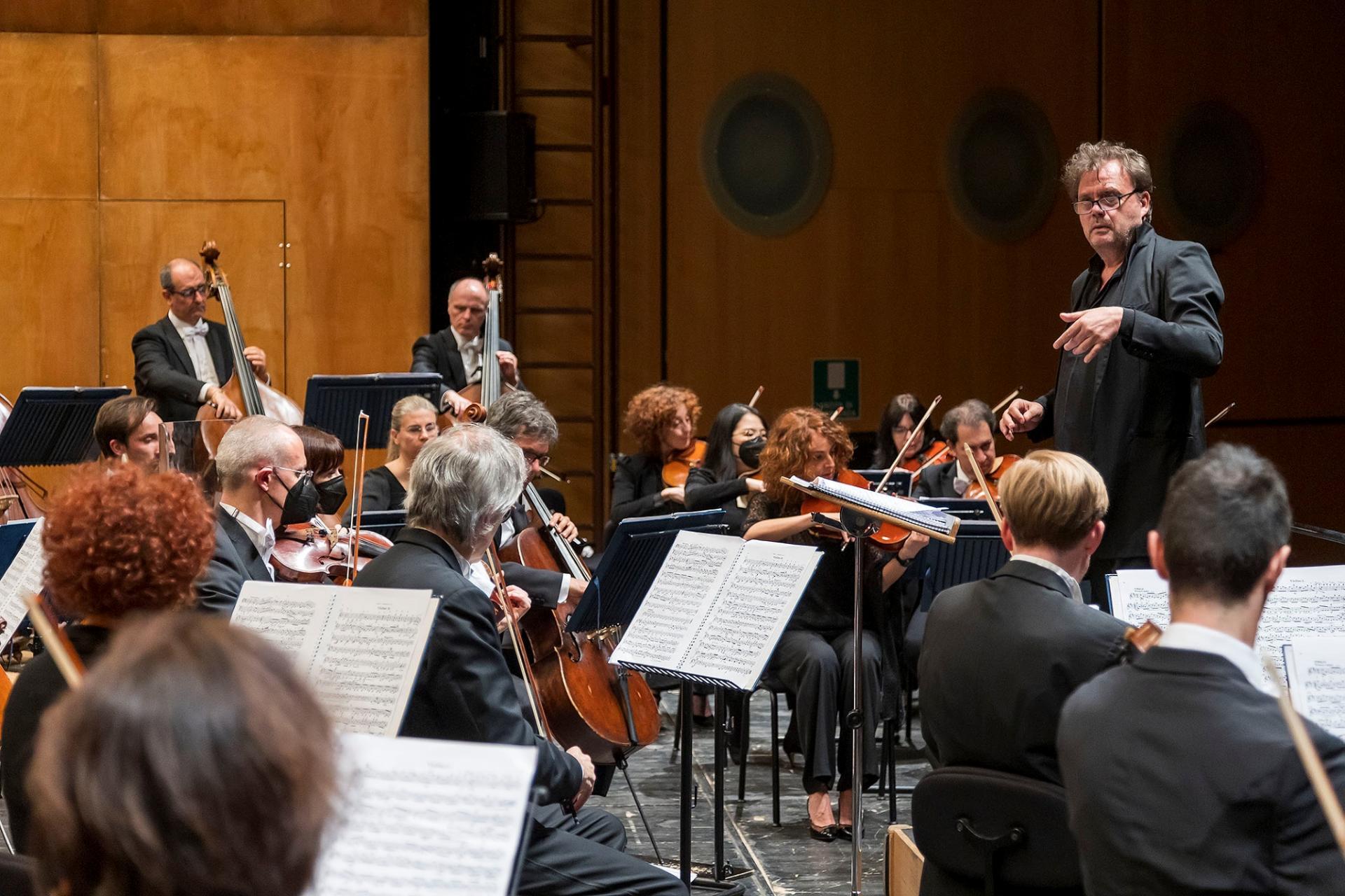 Ottavio Dantone - Orchestra Haydn di Bolzano e Trento (foto Fondazione Haydn)