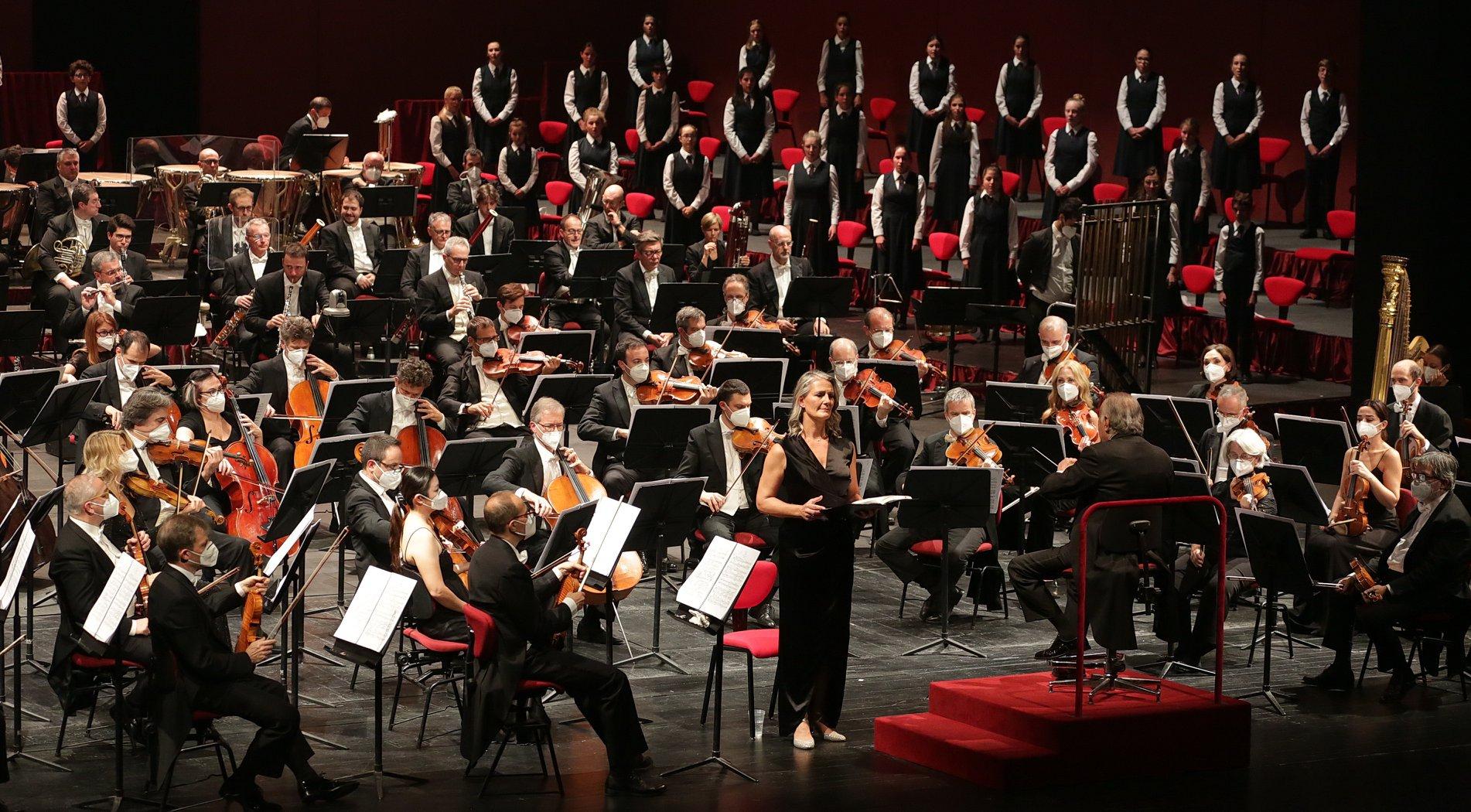 Teatro alla Scala Covid chiusura teatri