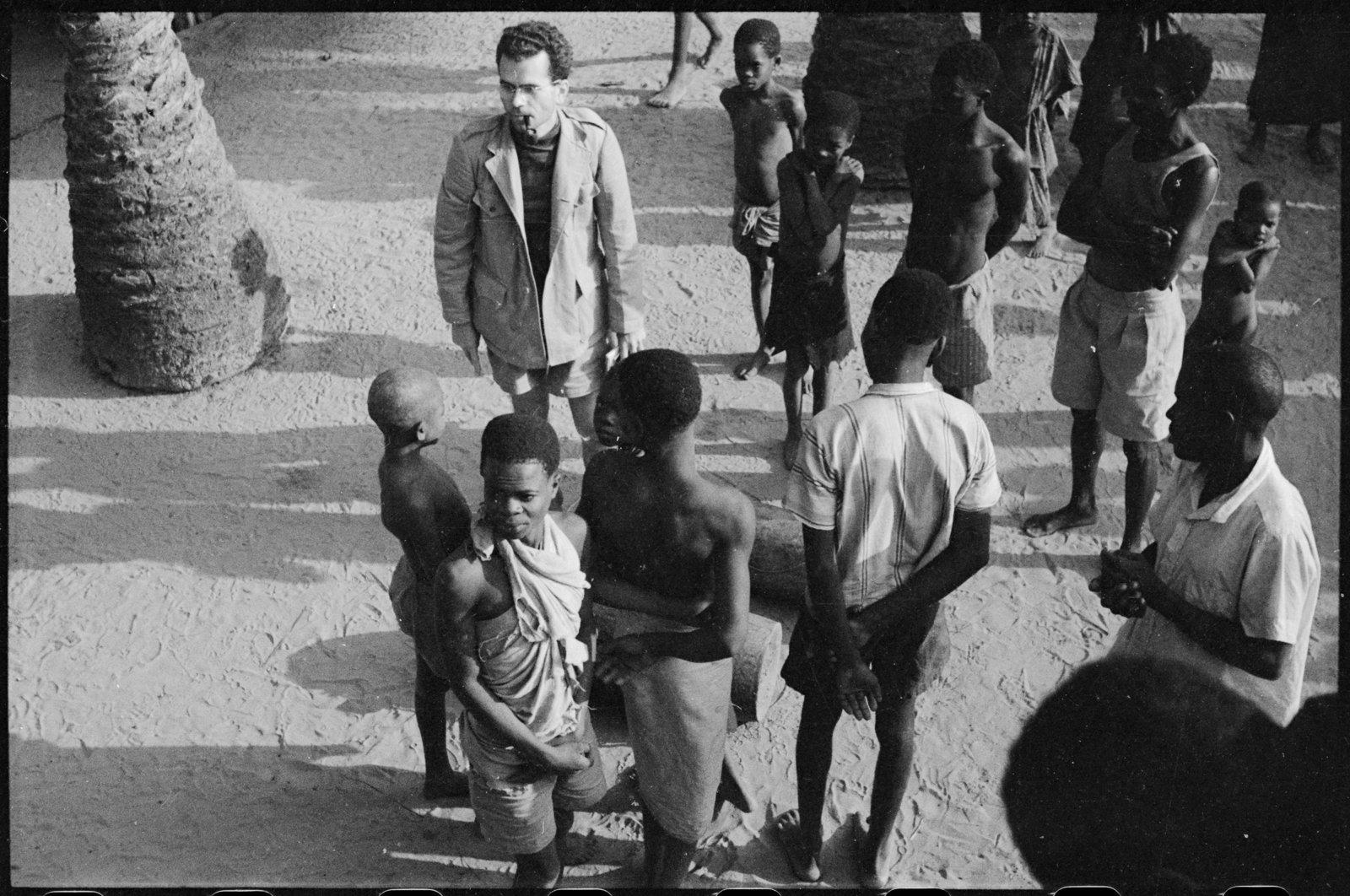 Gilbert Rouget a Ouesso, Congo Francese, nel 1946 (foto di  André Didier, CNRS-CREM