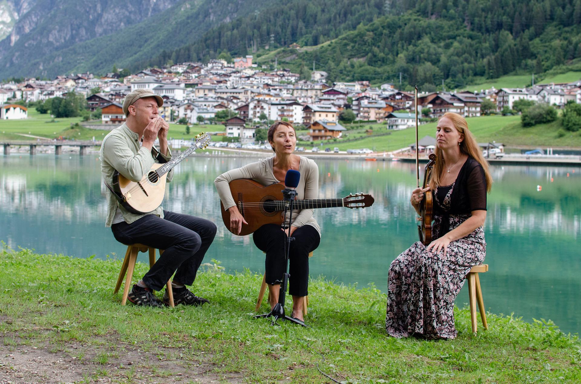 Ripartenza concerti folk world