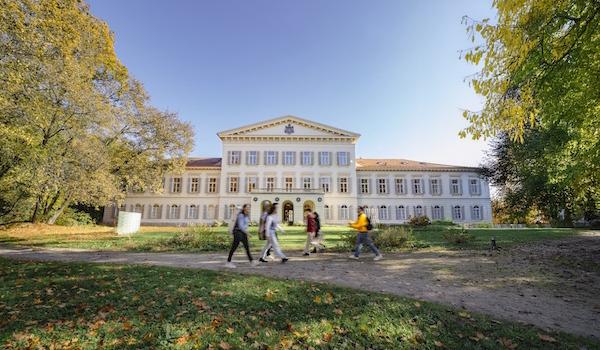 KUG-Kunstuniversität Graz - Palais Meran Universität für Musik und darstellende Kunst Graz