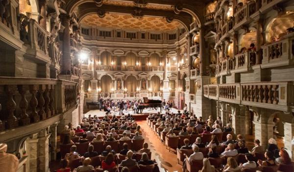 Il Teatro Bibiena