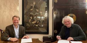 Simon Rattle firma il suo contratto con la Bayerische Rundfunk