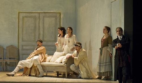 Da sinistra a destra: Luca Pisaroni, Rinat Shaham, Veronica Cangemi, Paolo Fanale, Jaël Azzaretti, Pietro Spagnoli (foto Alvaro Yañez)