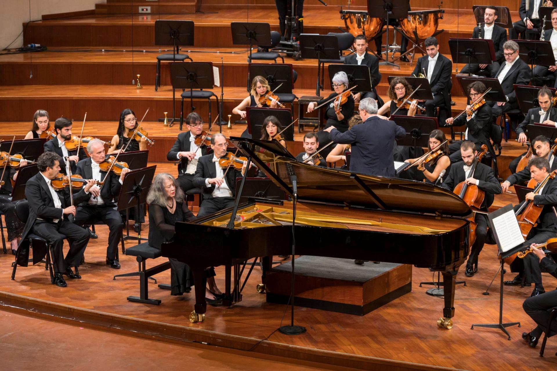 Martha Argerich e Fabio Luisi – OSN Rai (foto PiùLuce - OSN Rai)