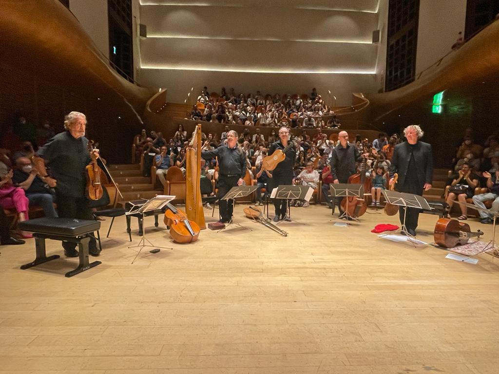 Jordi Savall e Hèsperion XXI (foto Teatro Ponchielli di Cremona)