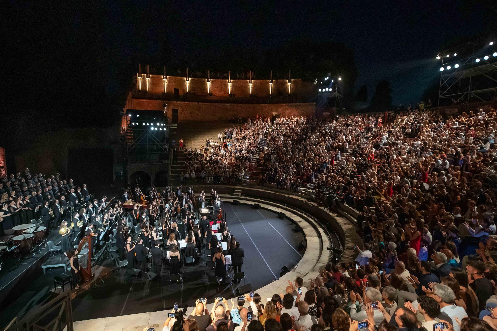 Concerto al Teatro Grande di Pompei (Foto ZaniCasadio)