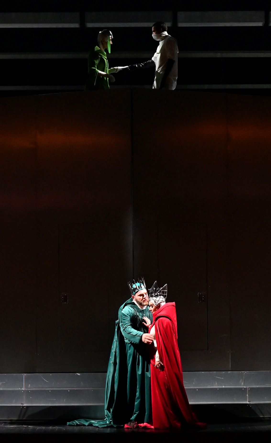 “La favorita” (foto Roberto Ricci - Teatro Regio di Parma)