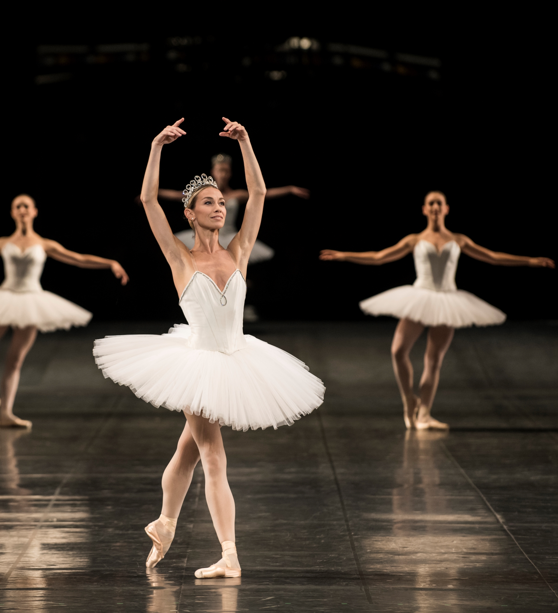 Eleonora Abbagnato (foto Julien Benhamou - Opéra National de Paris)