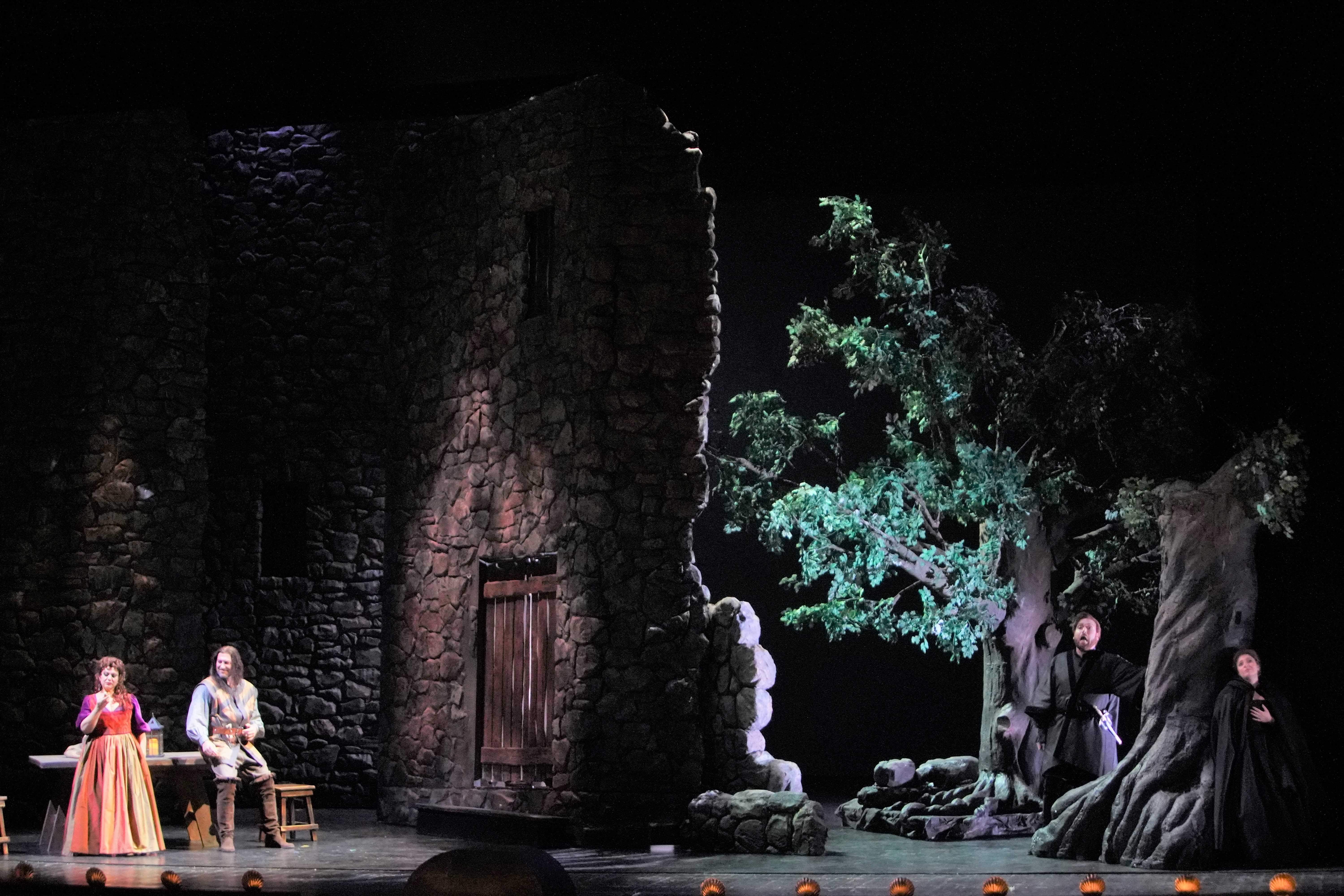 Rigoletto - Teatro Municipale Piacenza (foto Cravedi - Cavalli)