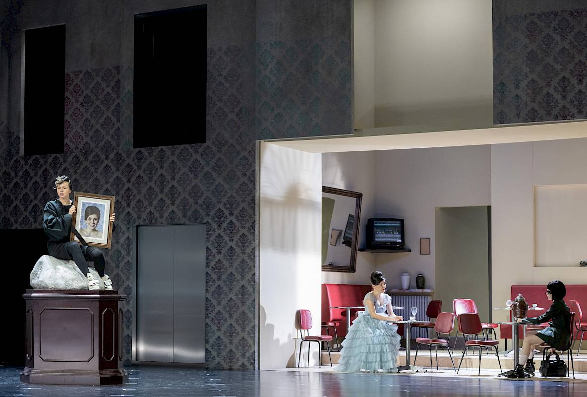 "Orfeo ed Euridice" (foto Monika Ritterhaus, Opernhaus di Zurigo)