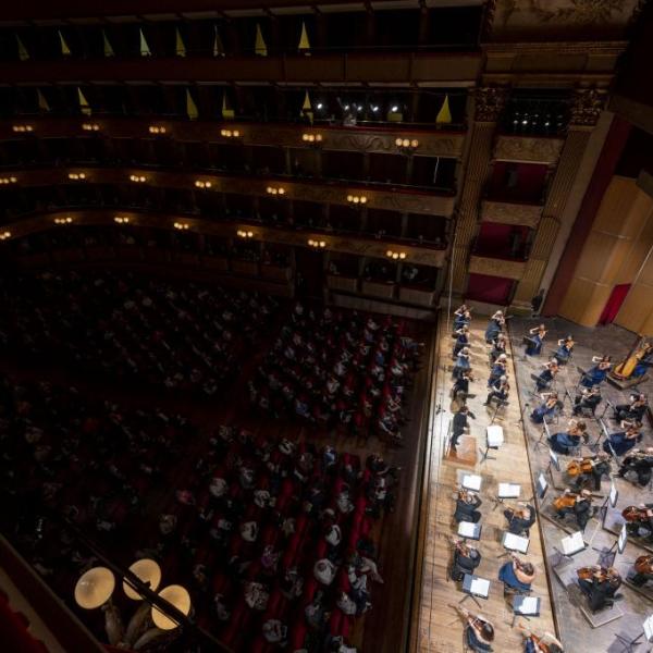 Orchestra della Toscana (foto Claudio Giovannini)