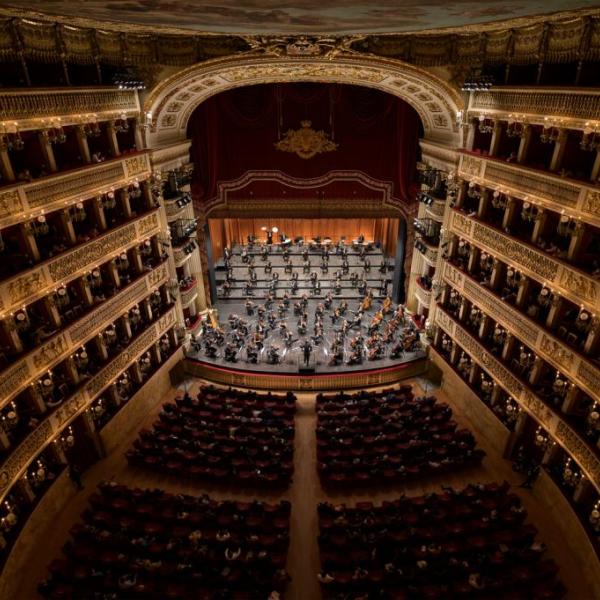 La Rondine al Teatro San Carlo di Napoli (Foto Mario Wurzburger)
