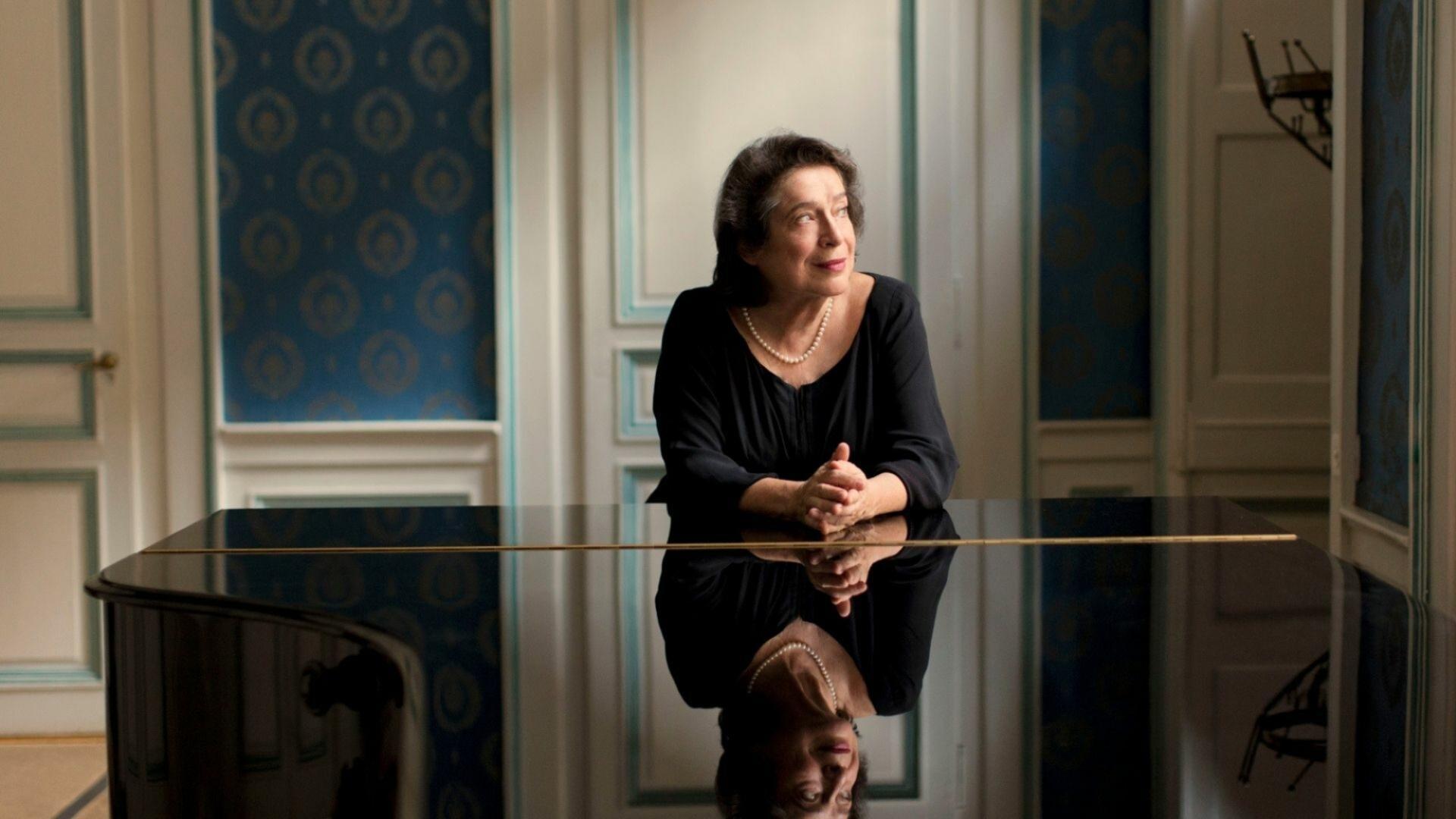 Elisabeth Leonskaja (foto Marco Borggreve)