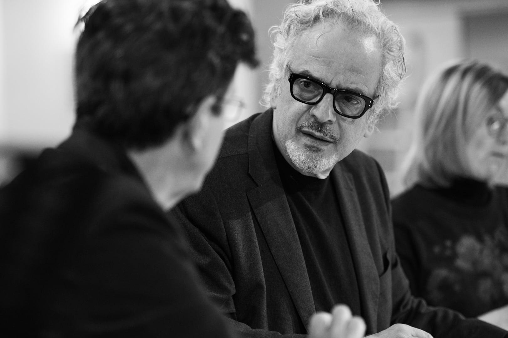 Giorgio Battistelli alle prove di "Julius Caesar" all'Opera di Roma (foto di Fabrizio Sansoni)