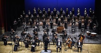 L'Orchestra del Teatro Goldoni in concerto nell'aprile 2021 (Foto Trifiletti-Bizzi)