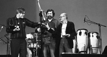 Bulat Okudzava al Premio Tenco 1985, con Dave Van Ronk e Francesco Guccini