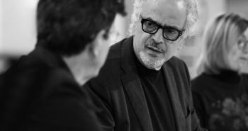 Giorgio Battistelli alle prove di "Julius Caesar" all'Opera di Roma (foto di Fabrizio Sansoni)