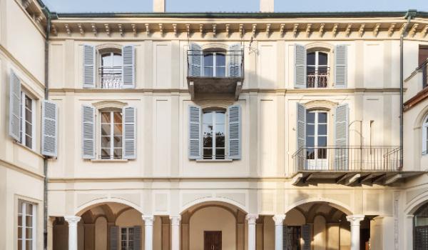 Cortile interno di Palazzo Stauffer © Melania Dalle Grave e Piercarlo Quecchia DSL Studio Stauffer Center for Strings: Media Labs con NYT e Apple Music
