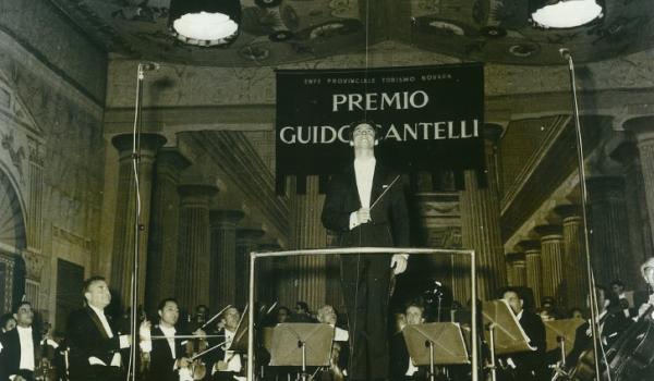 Riccardo Muti vincitore del Premio Cantelli 1967 Premio internazionale di direzione d'orchestra "Guido Cantelli"