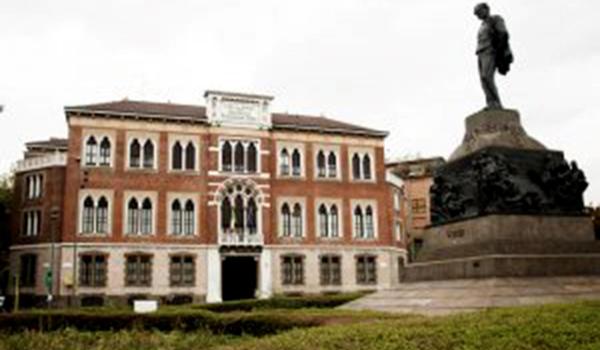 Casa Verdi (foto Diego Rinaldi) Casa Verdi (foto Diego Rinaldi)