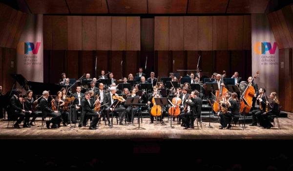 Orchestra di Padova e del Veneto (foto Eliseo Arcifà) Orchestra di Padova e del Veneto (foto Eliseo Arcifà)