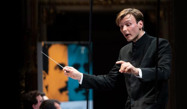 Vitali Alekseenok, vincitore della XI edizione del Concorso Internazionale di Direzione d’Orchestra “Arturo Toscanini”