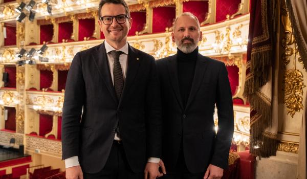 Il sindaco di Parma Michele Guerra e il sovrintendente del Teatro Regio di Parma Luciano Messi (foto Matteo Fornari)