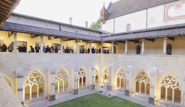 Il chiostro dell'Abbazia di Ambronay