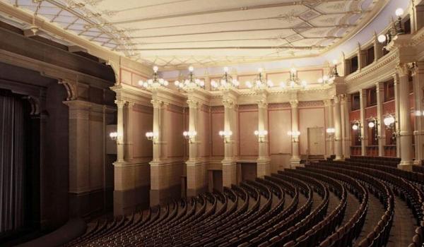 La sala del Teatro di Bayreuth Bayreuth cancellato