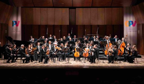 L'Orchestra di Padova e del Veneto (Foto Eliseo Arcifà) L'Orchestra di Padova e del Veneto (Foto Eliseo Arcifà)
