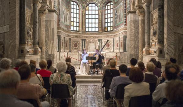 Vespri a San Vitale ( Foto Luca Concas)