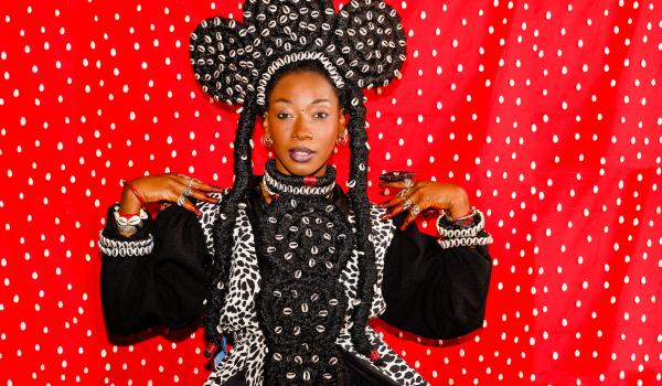 Fatoumata Diawara (foto di Shelby Duncan)