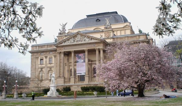 Hessisches Staatsheater di Wiesbaden (Foto Martin Kaufhold)