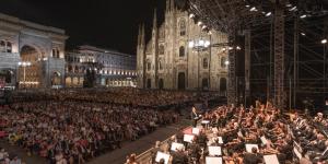La Filarmonica  della Scala in Piazza del Duomo