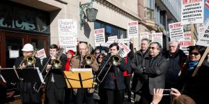 Muti e i musicisti della Chicago Symphony Orchestra "in sciopero"