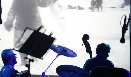 I Q3 sonorizzano "Nanook l'esquimese" (foto jazzinit.it) I Q3 sonorizzano "Nanook l'esquimese" (foto jazzinit.it)