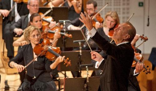 Claudio Abbado e la Lucerne Festival Orchestra (foto Georg Anderhub)