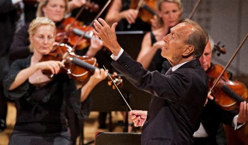 Claudio Abbado dirige la Lucerne Festival Orchestra