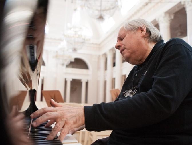Grigory Sokolov (Mary Slepkova - Deutsche Grammophon) Grigory Sokolov (Mary Slepkova - Deutsche Grammophon)