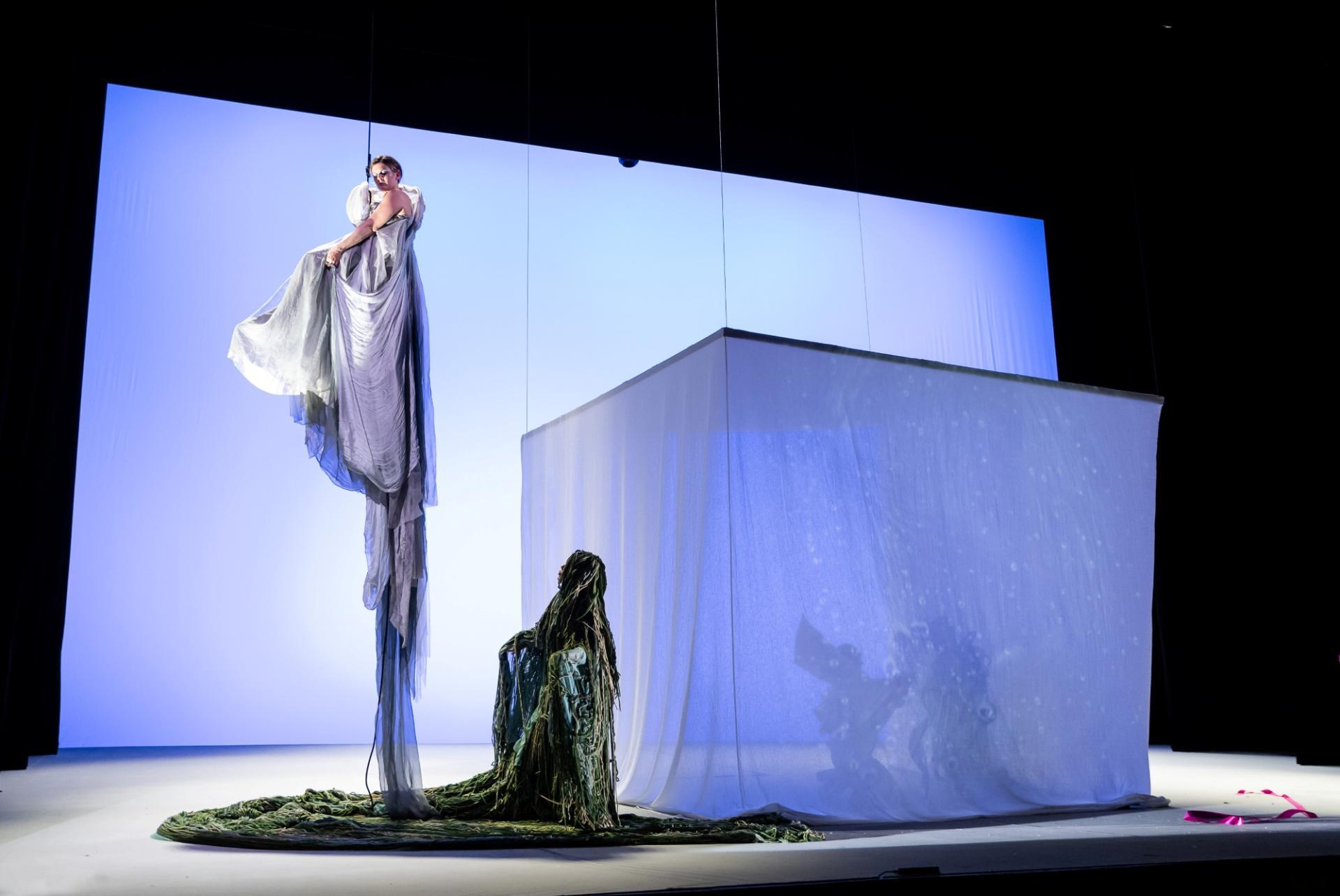 Hengitä – Respiro (foto Rolando Paolo Guerzoni) Hengitä – Respiro (foto Rolando Paolo Guerzoni)