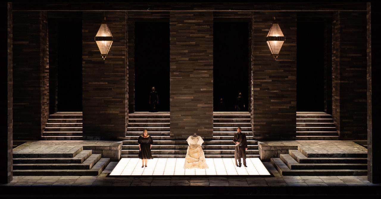 "I puritani" (foto Fabrizio Sansoni - Opera di Roma) "I puritani" (foto Fabrizio Sansoni - Opera di Roma)