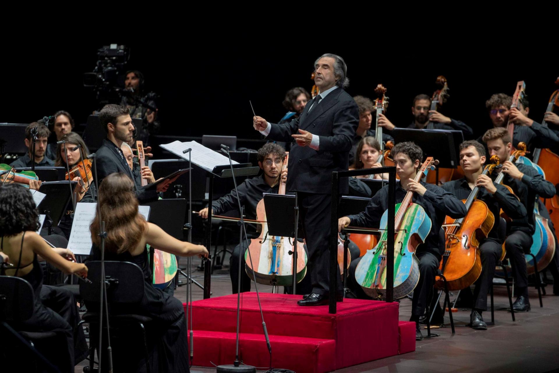 Le vie dell’Amicizia - Ravenna Festival (7 luglio, Pala De André, foto Marco Borrelli) Le vie dell’Amicizia - Ravenna Festival (7 luglio, Pala De André, foto Marco Borrelli)