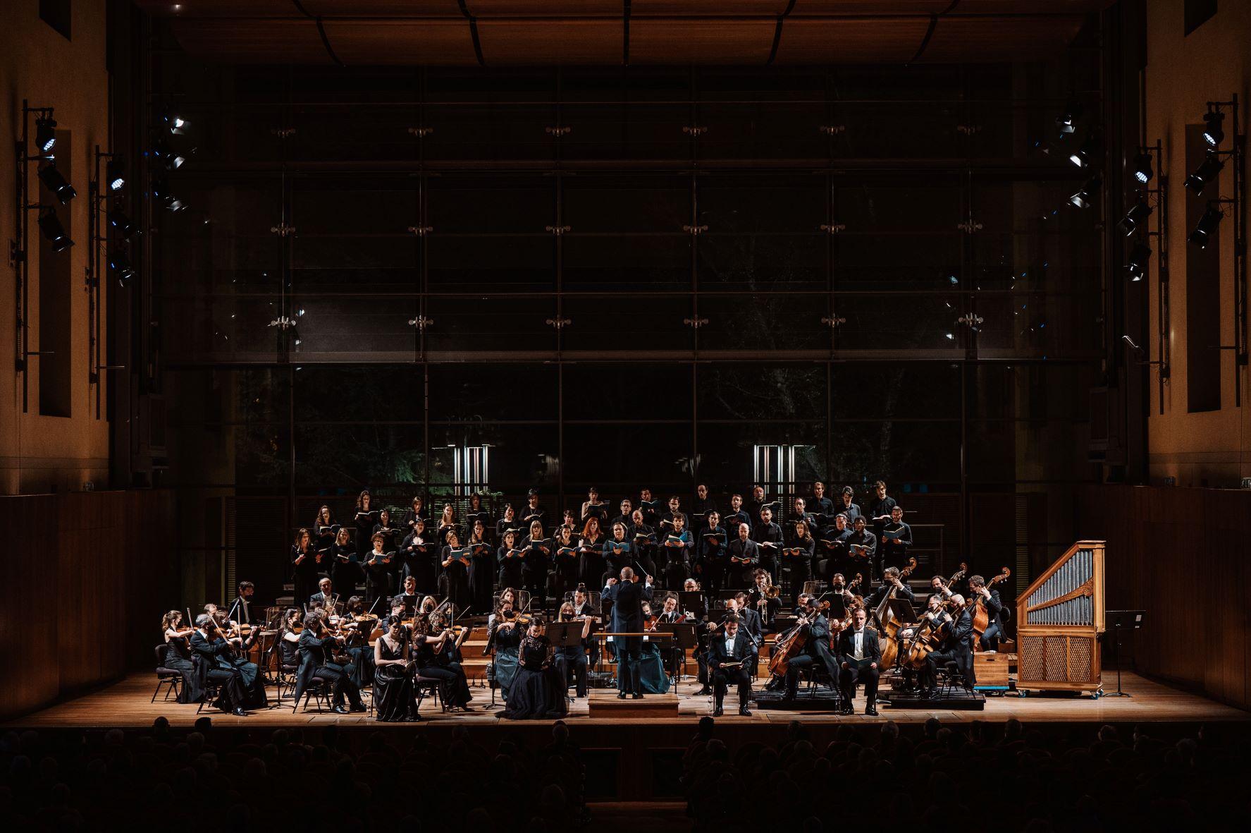 Filarmonica Toscanini - Coro Universitario del Collegio Ghislieri (foto Luca Pezzani)