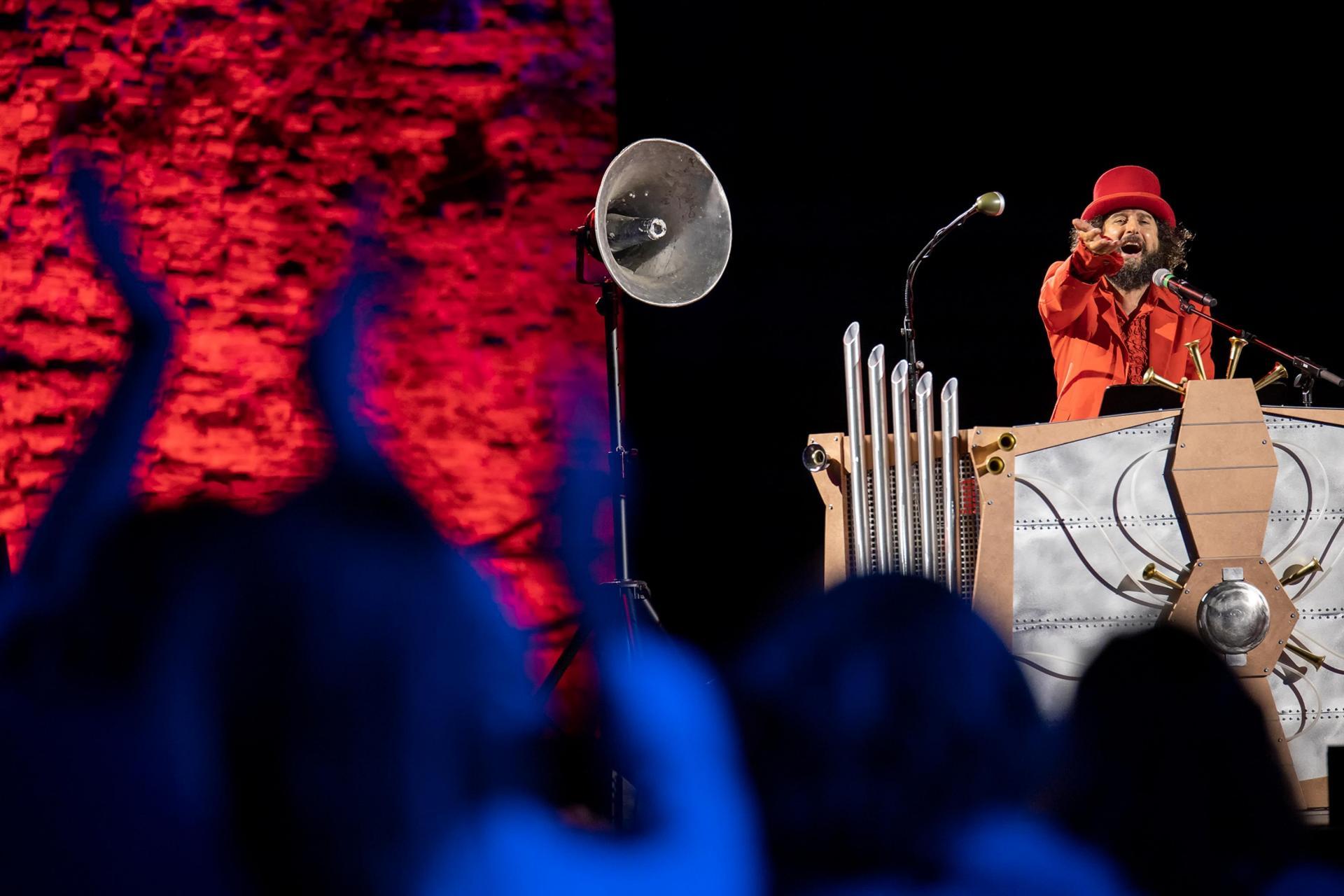 Vinicio Capossela - Pandemonium - Ravenna Festival (foto di Luca Concas)