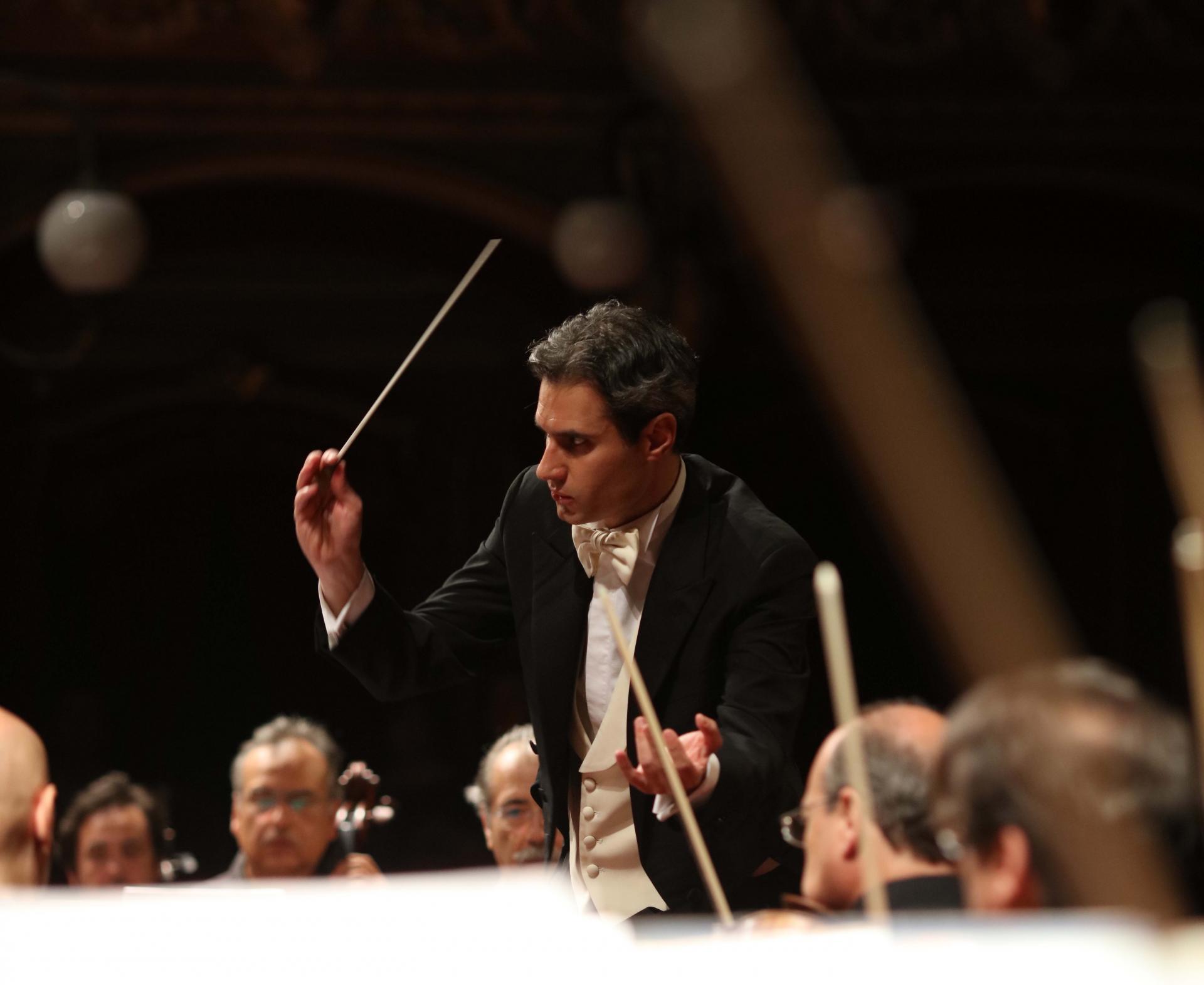 Due concerti sinfonici al Teatro Massimo Bellini di Catania, in attesa della lirica