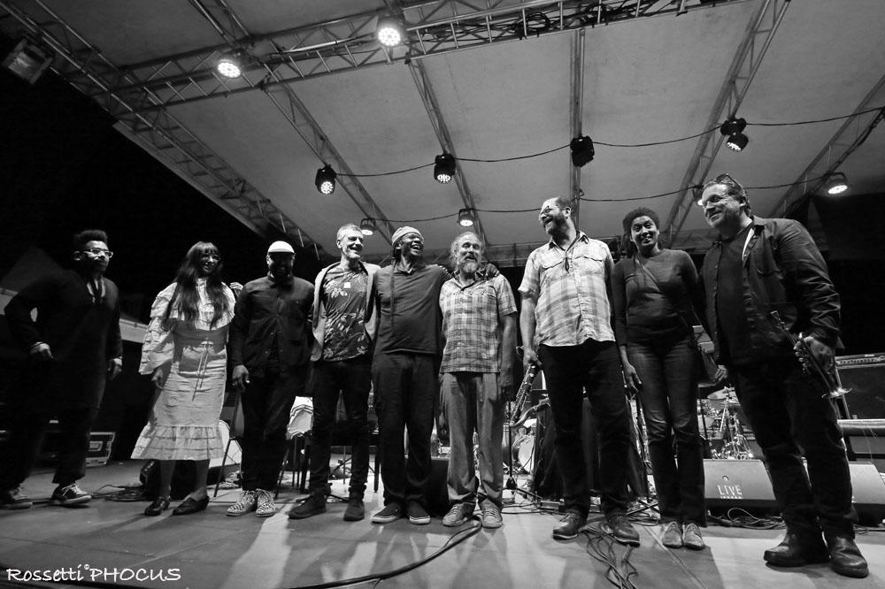 Exploding Star Orchestra (foto di Luciano Rossetti - Phocus Agency) Exploding Star Orchestra (foto di Luciano Rossetti - Phocus Agency)